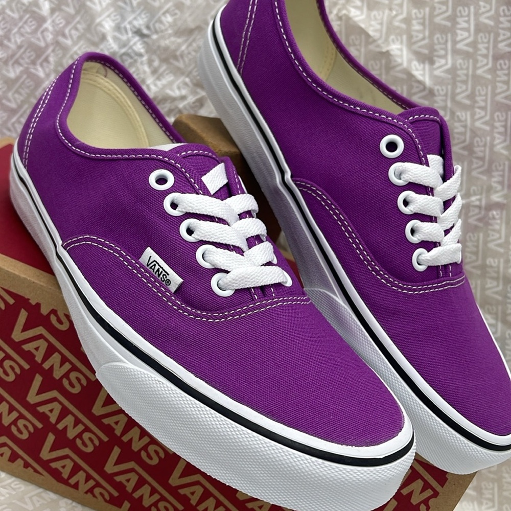 Vans Men’s Purple Canvas Sneakers Waffle Sole Authentic
Color Theory Willow herb - Picture 7 of 16